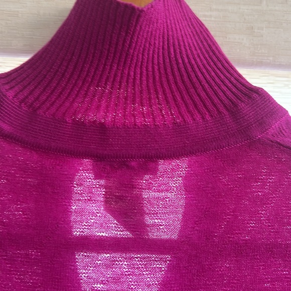 Versace Sweater - Picture 8 of 8